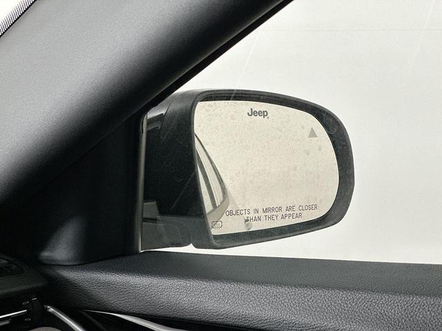 Photo of 2025 Silver Jeep Compass