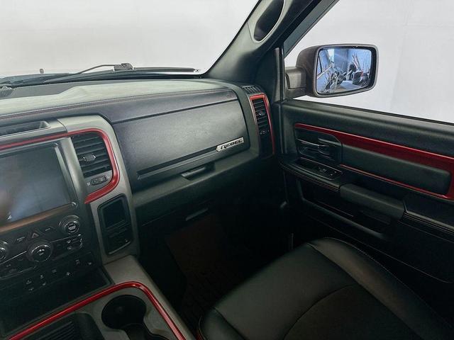 Photo of 2016 Black RAM 1500