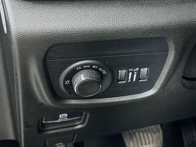 Photo of 2024 Black Jeep Grand Cherokee L