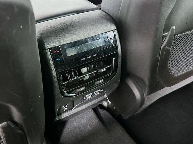 Photo of 2024 Black Jeep Grand Cherokee L