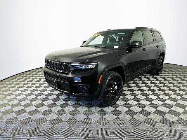 Photo of 2024 Black Jeep Grand Cherokee L