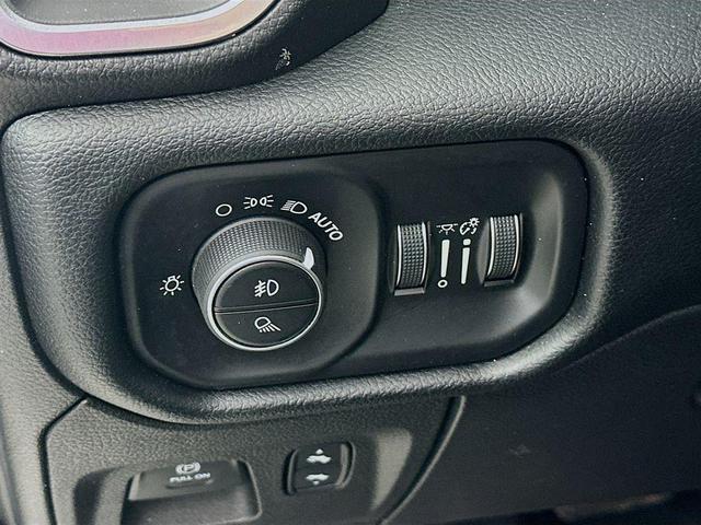 Photo of 2022 White RAM 1500