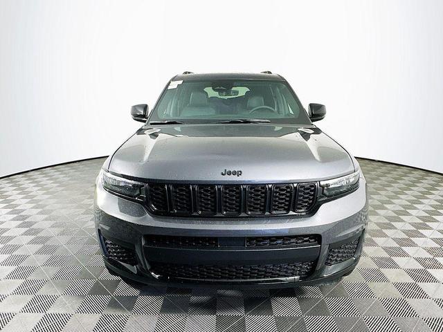 Photo of 2025 Gray Jeep Grand Cherokee L