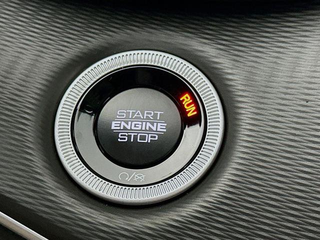 Photo of 2025 Gray Jeep Grand Cherokee L
