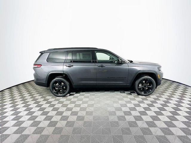 Photo of 2025 Gray Jeep Grand Cherokee L