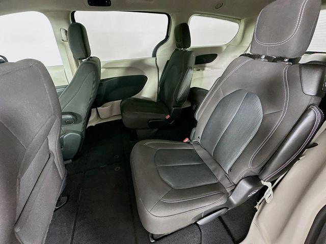 Photo of 2023 Silver Chrysler Voyager