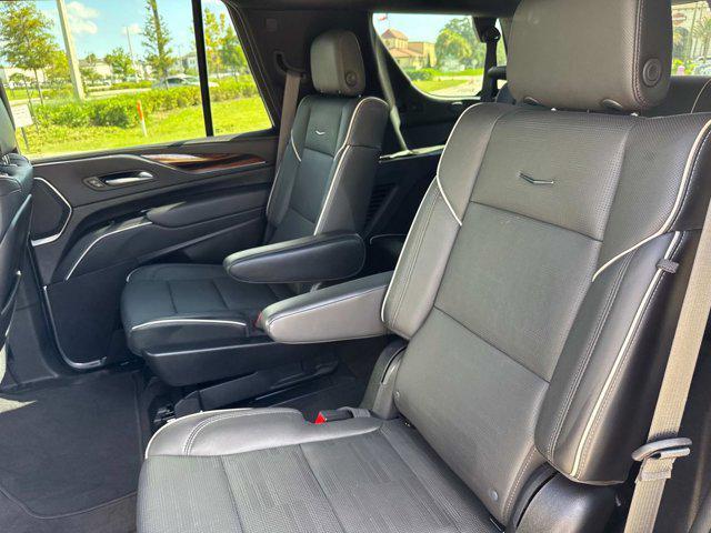 Photo of 2023 Crystal White Tricoat Cadillac Escalade