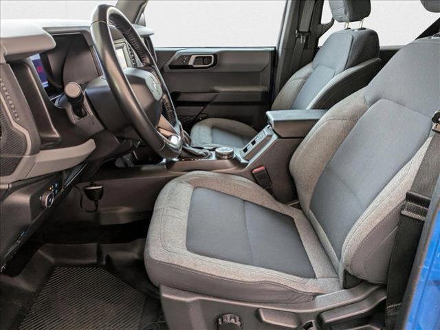 Photo of 2021 Velocity Blue Metallic Ford Bronco