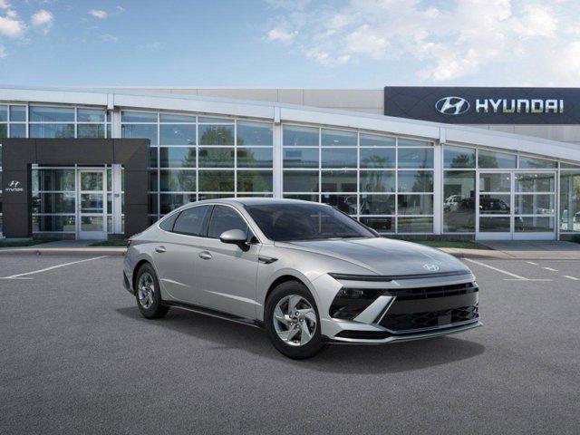 Photo of 2025 Aero Silver Hyundai SONATA