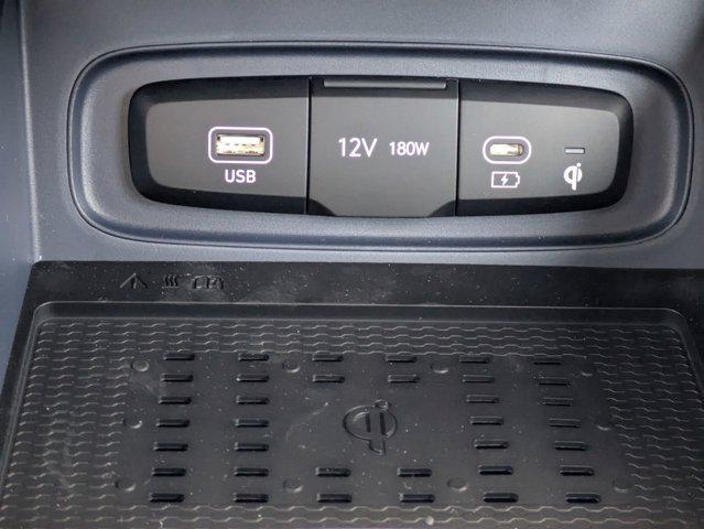 Photo of 2025 Denim w/White Roof Hyundai VENUE