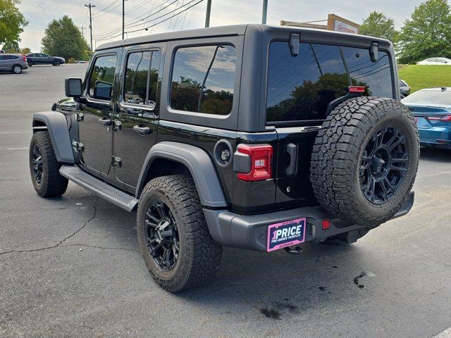 Photo of 2020 Black Clearcoat Jeep Wrangler Unlimited