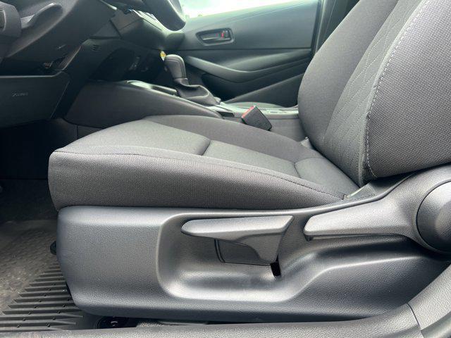 Photo of 2025 Midnight Black Metallic Toyota Corolla