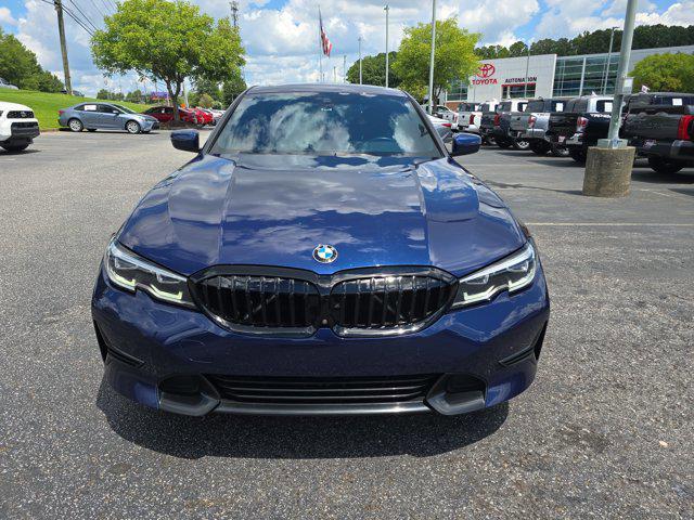 Photo of 2020 Portimao Blue Metallic BMW 330