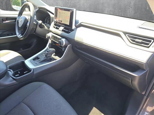 Photo of 2024 Silver/Gray Toyota RAV4