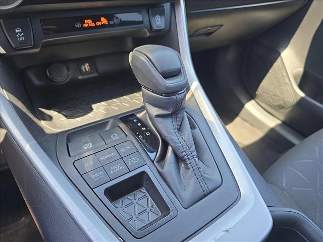 Photo of 2024 Silver/Gray Toyota RAV4