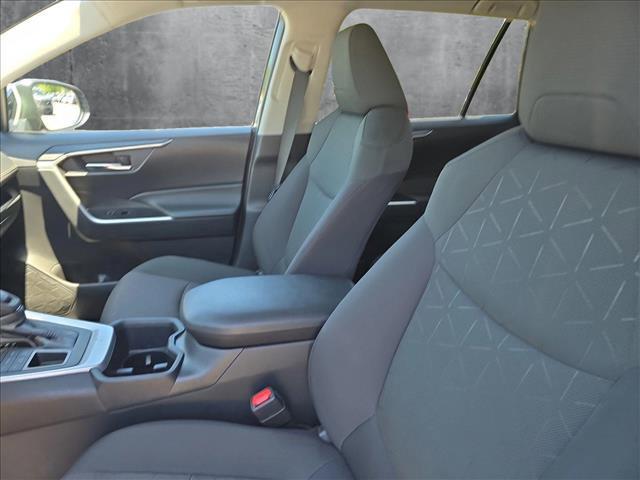 Photo of 2024 Silver/Gray Toyota RAV4