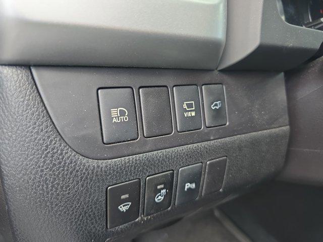 Photo of 2017 Predawn Gray Mica Toyota Highlander Hybrid