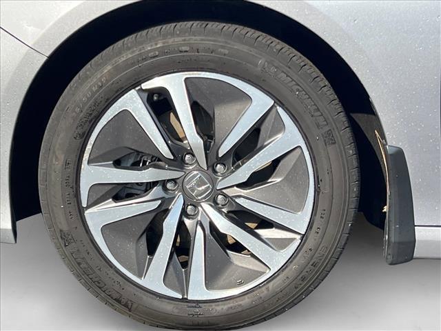 Photo of 2022 Lunar Silver Metallic Honda Accord Hybrid