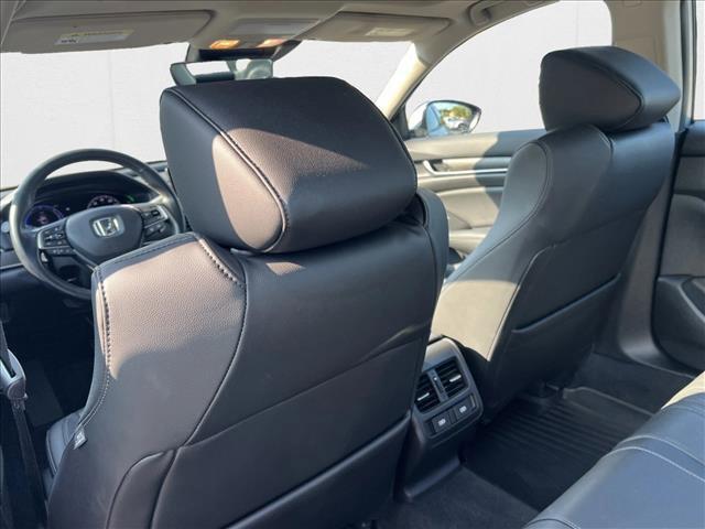 Photo of 2022 Lunar Silver Metallic Honda Accord Hybrid