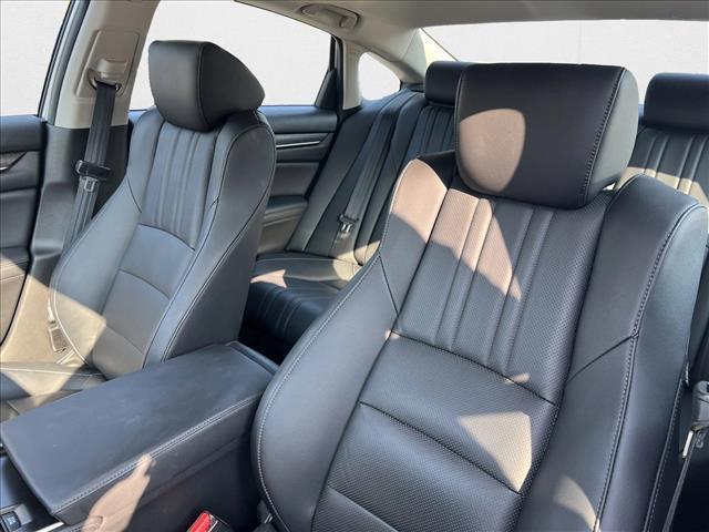 Photo of 2022 Lunar Silver Metallic Honda Accord Hybrid