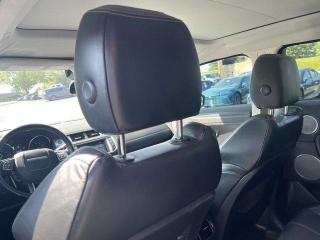 Photo of 2016 Indus Silver Metallic Land Rover Range Rover Evoque