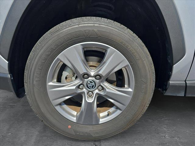 Photo of 2024 Silver Sky Metallic Toyota RAV4