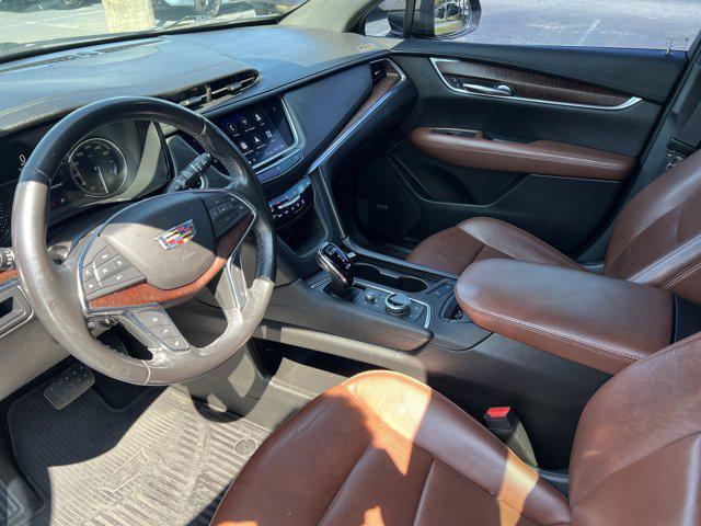 Photo of 2020 Manhattan Noir Metallic Cadillac XT5