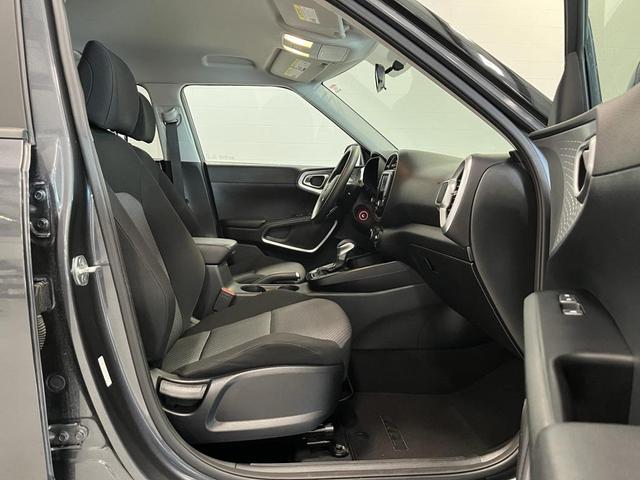 Photo of 2022 Gravity Gray Kia Soul