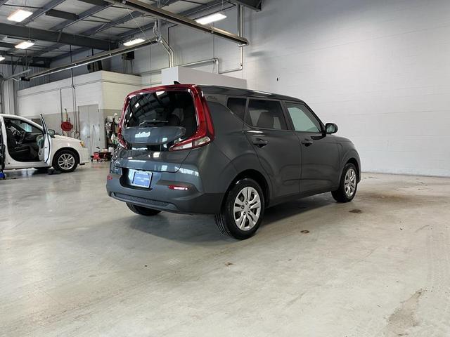 Photo of 2022 Gravity Gray Kia Soul