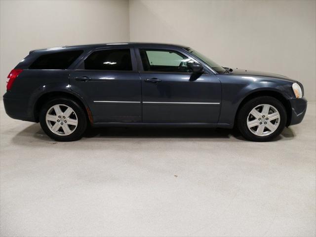 Photo of 2007 Steel Blue Metallic Clearcoat Dodge Magnum