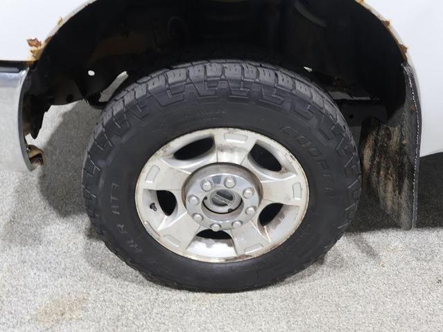 Photo of 2014 Oxford White Ford F-250