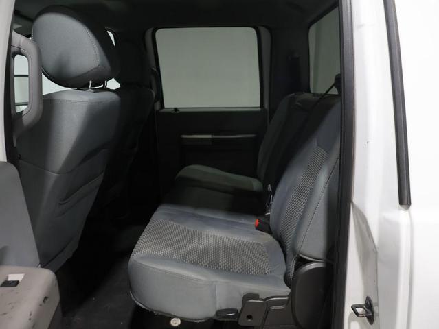 Photo of 2014 Oxford White Ford F-250
