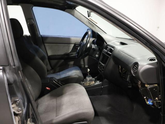 Photo of 2003 Midnight Black Pearl/Graystone Subaru Outback