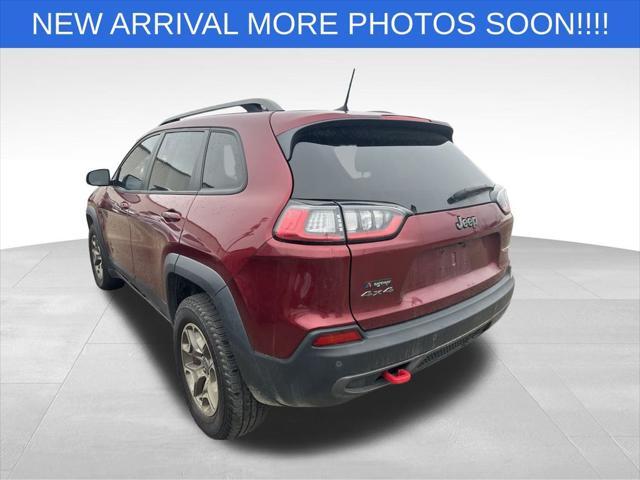 Photo of 2020 Velvet Red Pearlcoat Jeep Cherokee