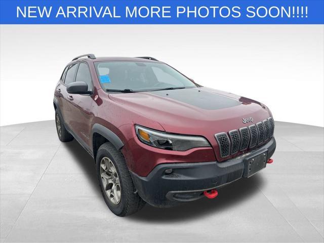 Photo of 2020 Velvet Red Pearlcoat Jeep Cherokee