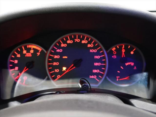 Photo of 2006 Ivory White Pontiac Grand Prix