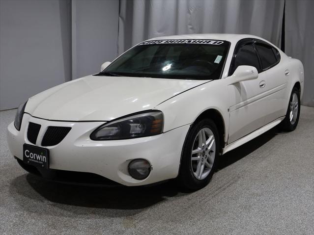 Photo of 2006 Ivory White Pontiac Grand Prix