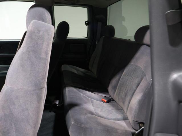 Photo of 2002 Light Pewter Chevrolet Silverado 1500