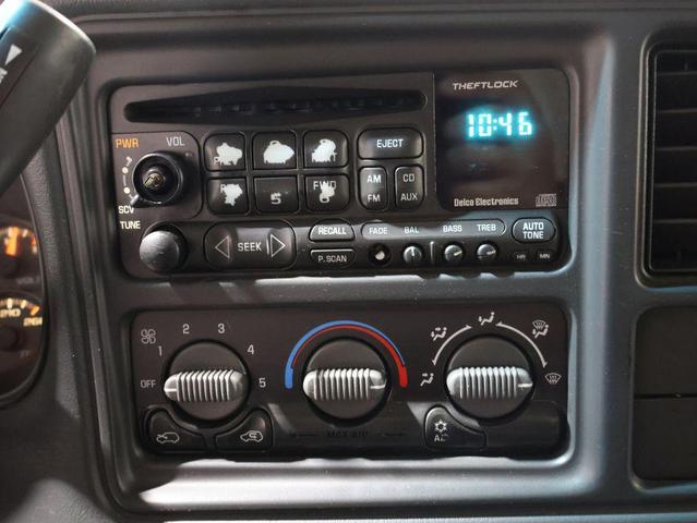 Photo of 2002 Light Pewter Chevrolet Silverado 1500