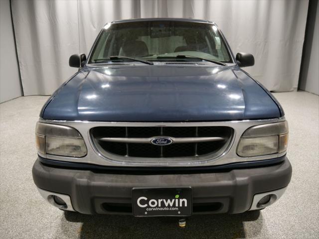 Photo of 1999 Black Clearcoat Metallic Ford Explorer