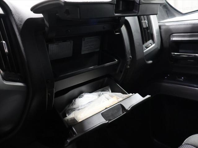 Photo of 2014 Silver Ice Chevrolet Silverado 1500