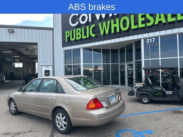 Photo of 2000 Desert Sand Mica Toyota Avalon