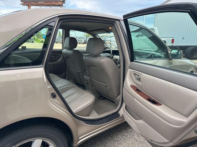 Photo of 2000 Desert Sand Mica Toyota Avalon