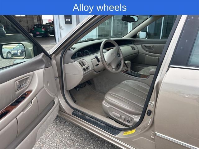Photo of 2000 Desert Sand Mica Toyota Avalon