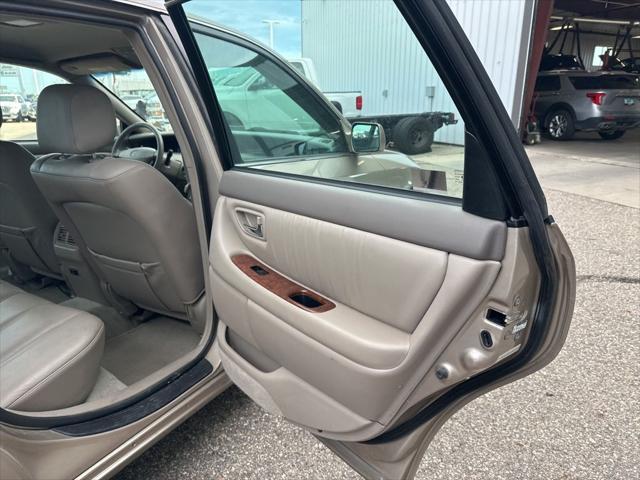 Photo of 2000 Desert Sand Mica Toyota Avalon