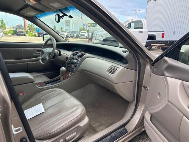 Photo of 2000 Desert Sand Mica Toyota Avalon
