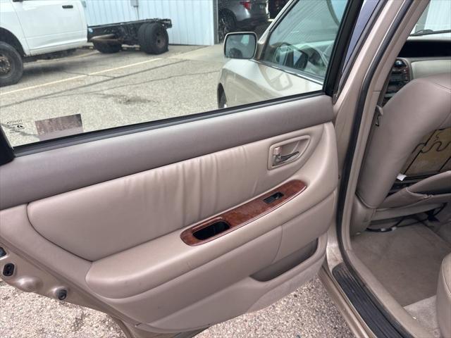 Photo of 2000 Desert Sand Mica Toyota Avalon