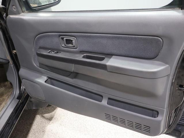 Photo of 2003 Super Black Nissan Frontier