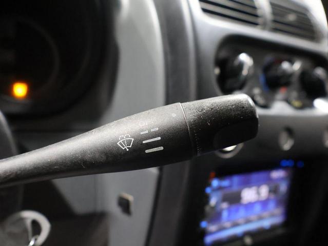 Photo of 2003 Super Black Nissan Frontier