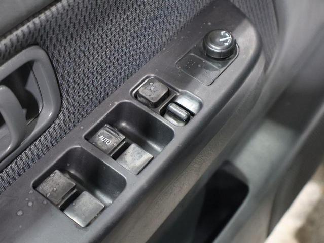 Photo of 2003 Super Black Nissan Frontier